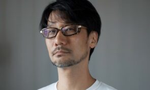 Hideo Kojima Jualan Kopi - Halogame